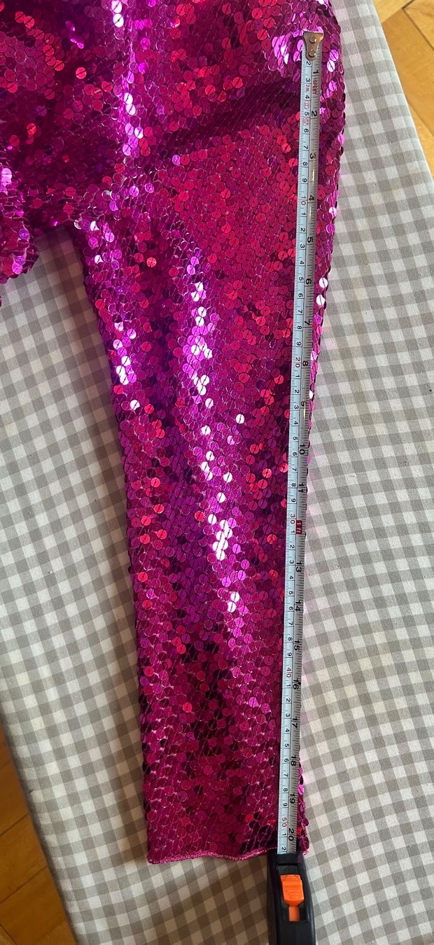 Kleider: Pear Starlink Magenta Sequin Mini Dress, Size Medium – Gebraucht aus Zürich von Mistral61 7
