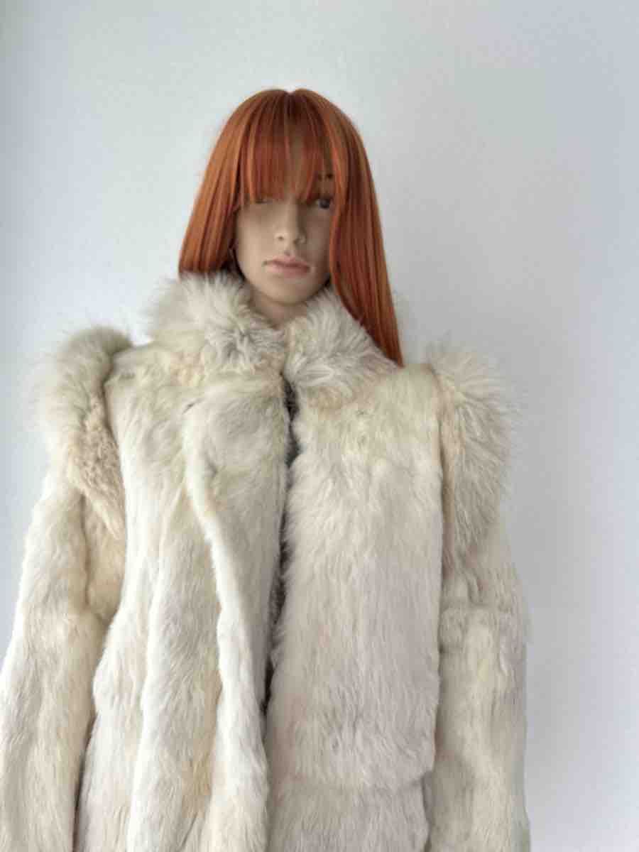 Giacche: Rabbit Fur Jacket, Cream, Great Condition – Usato da Saland venduto da ele_vc96 3