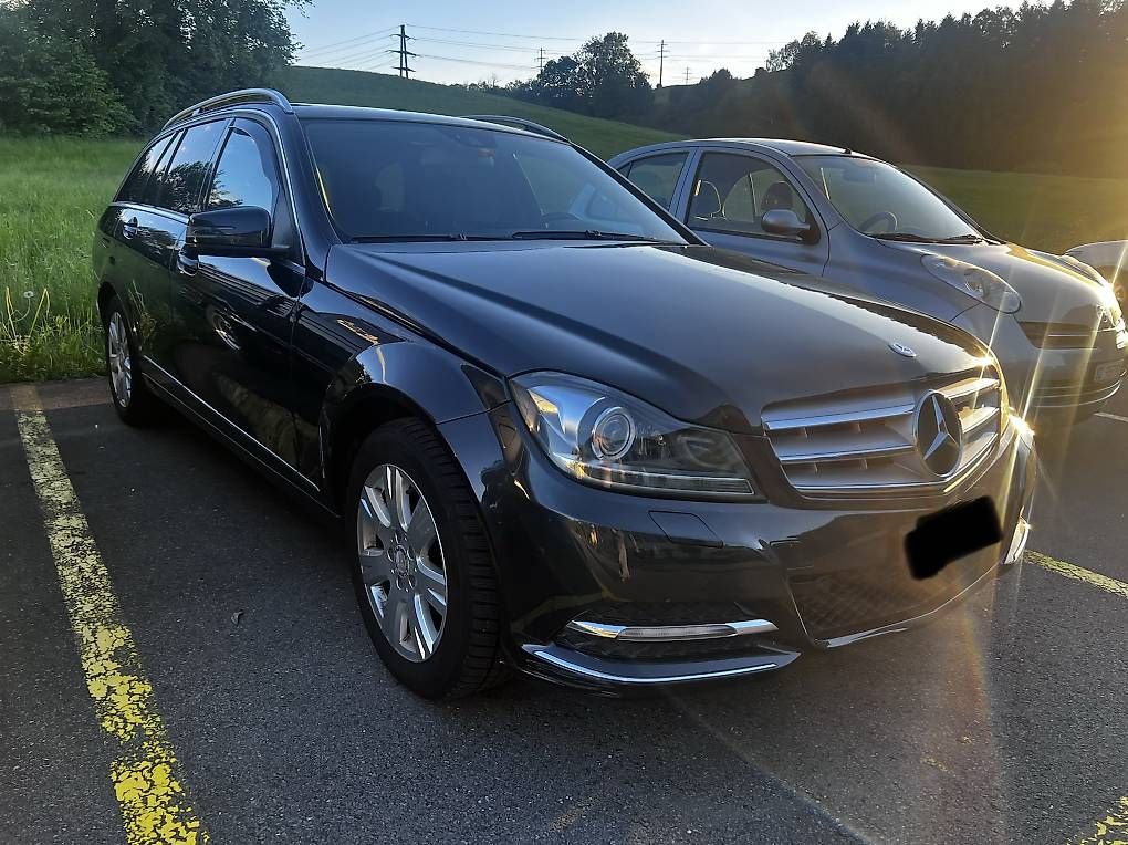 Mercedes-Benz Automobili: Mercedes-Benz C 200 T – Usato da Immensee venduto da Mdin 2
