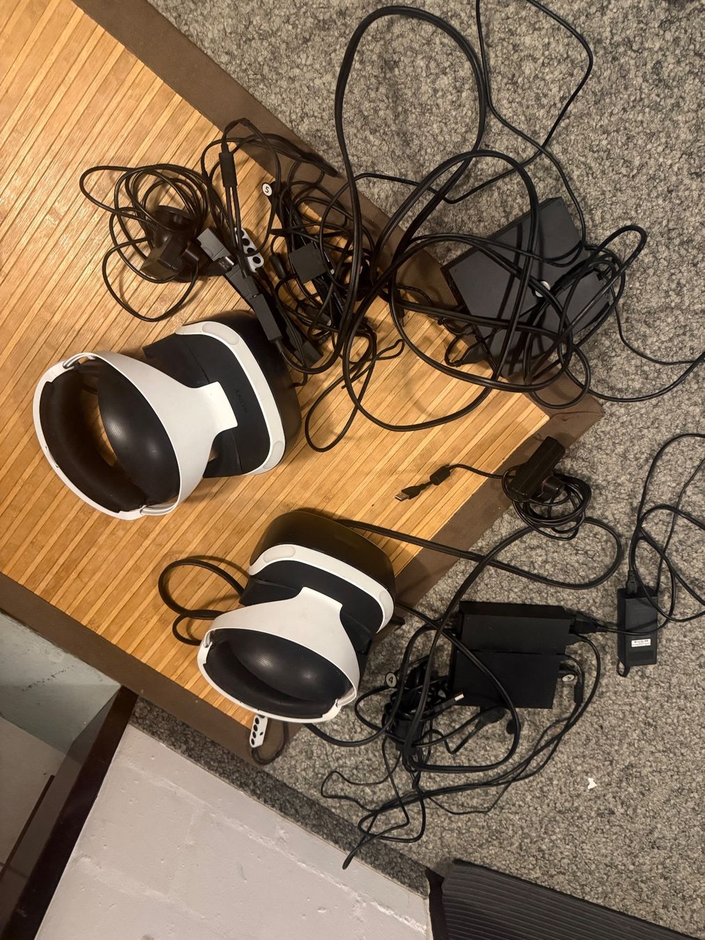 Sony Casque VR: 2 PS VR Brillen – Défectueux à Dietlikon par NESFEVER 1