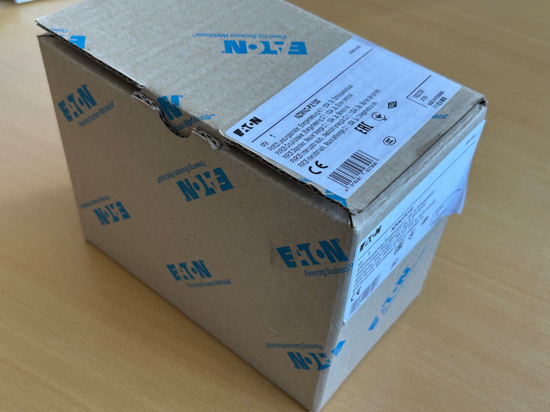 Eaton Interruttori: EATON Schalter NEU / OVP – Nuovo e nell'imballaggio originale da Zofingen venduto da Maschinenfabrik 4