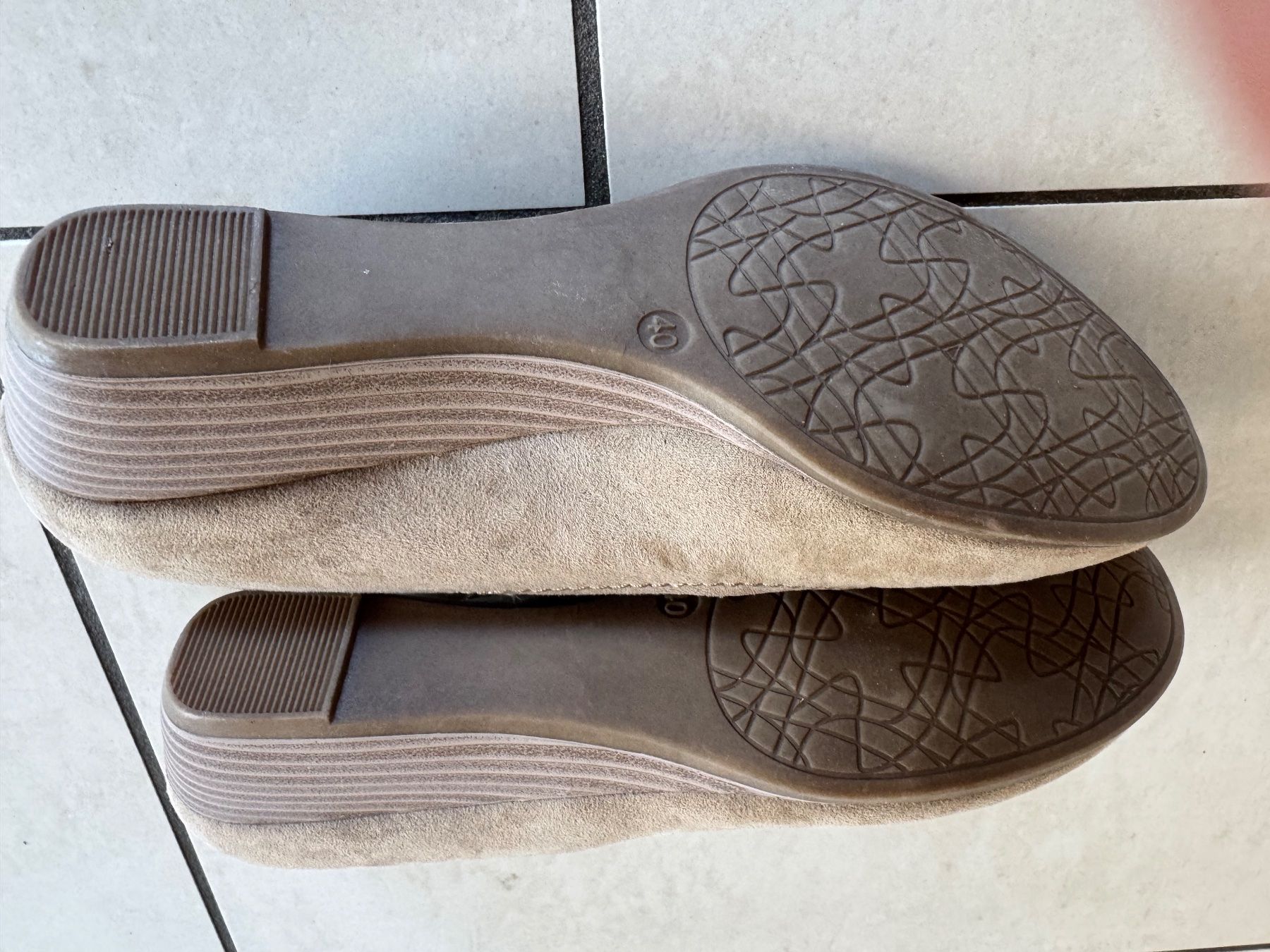 Chaussures femmes: Schuh – Neuf (Voir description) à Courgevaux par wurg1 3