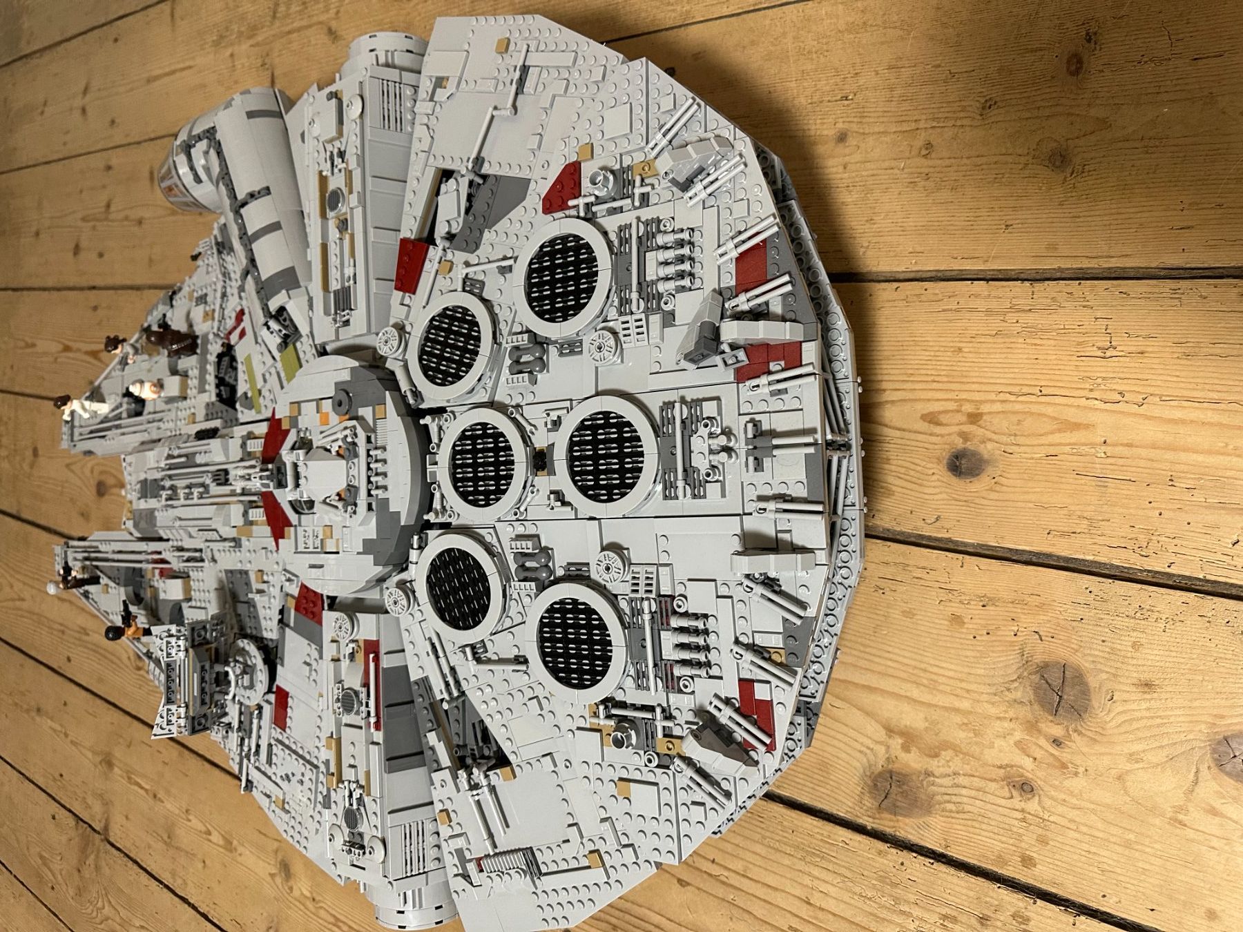 Star Wars Modellbausätze & Standmodelle: LEGO Star Wars Millenium Falke 75192 – Neu (gemäss Beschreibung) aus Buttwil von magdalena60 1