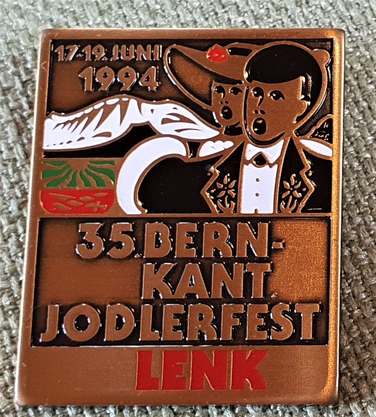 Spille & Fermagli: D370  Jodlerfest Lenk Bern 1994 Svizzera – Usato da Reinach BL venduto da Boston-Verkauf