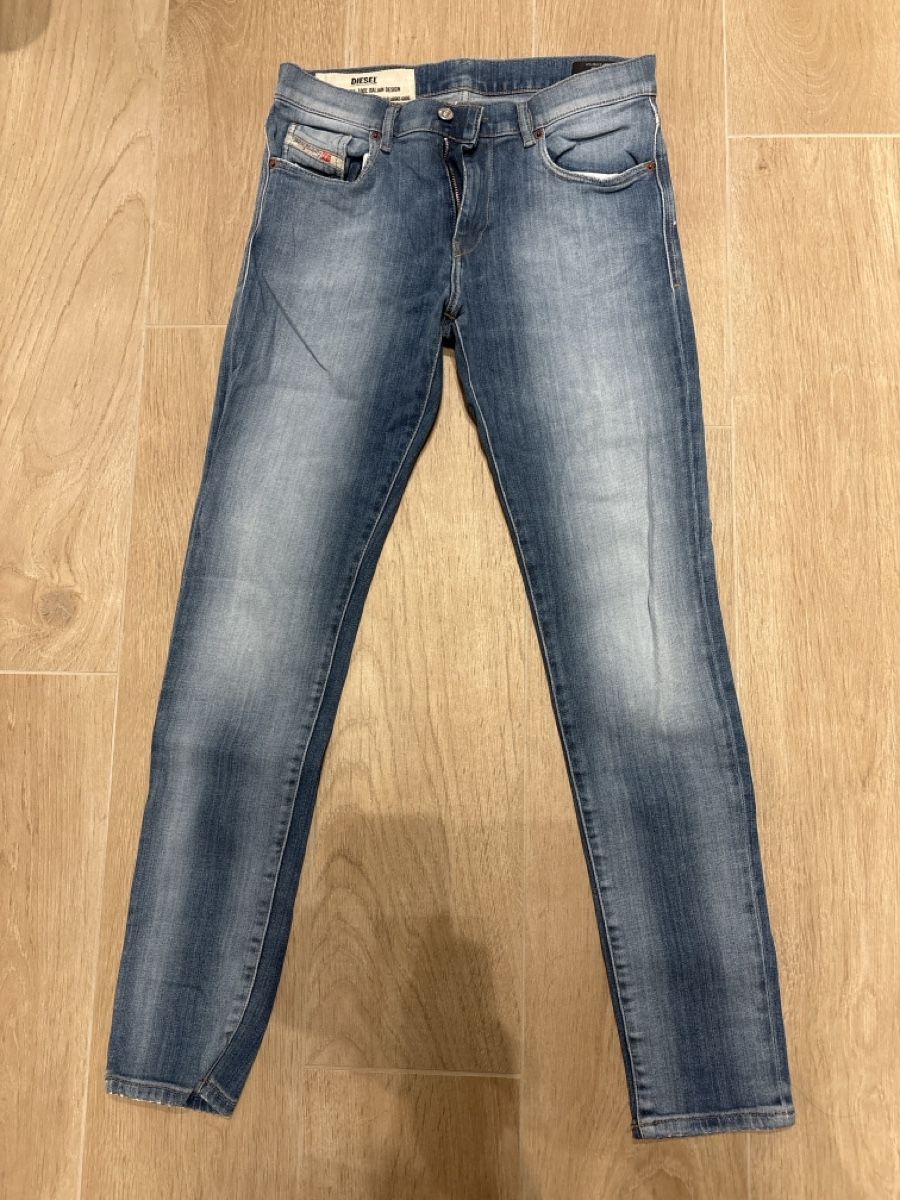 Diesel Jeans: Jean slim D-Strukt stretch W29-L32 – Usato da St-Légier-Chiésaz venduto da melissa03