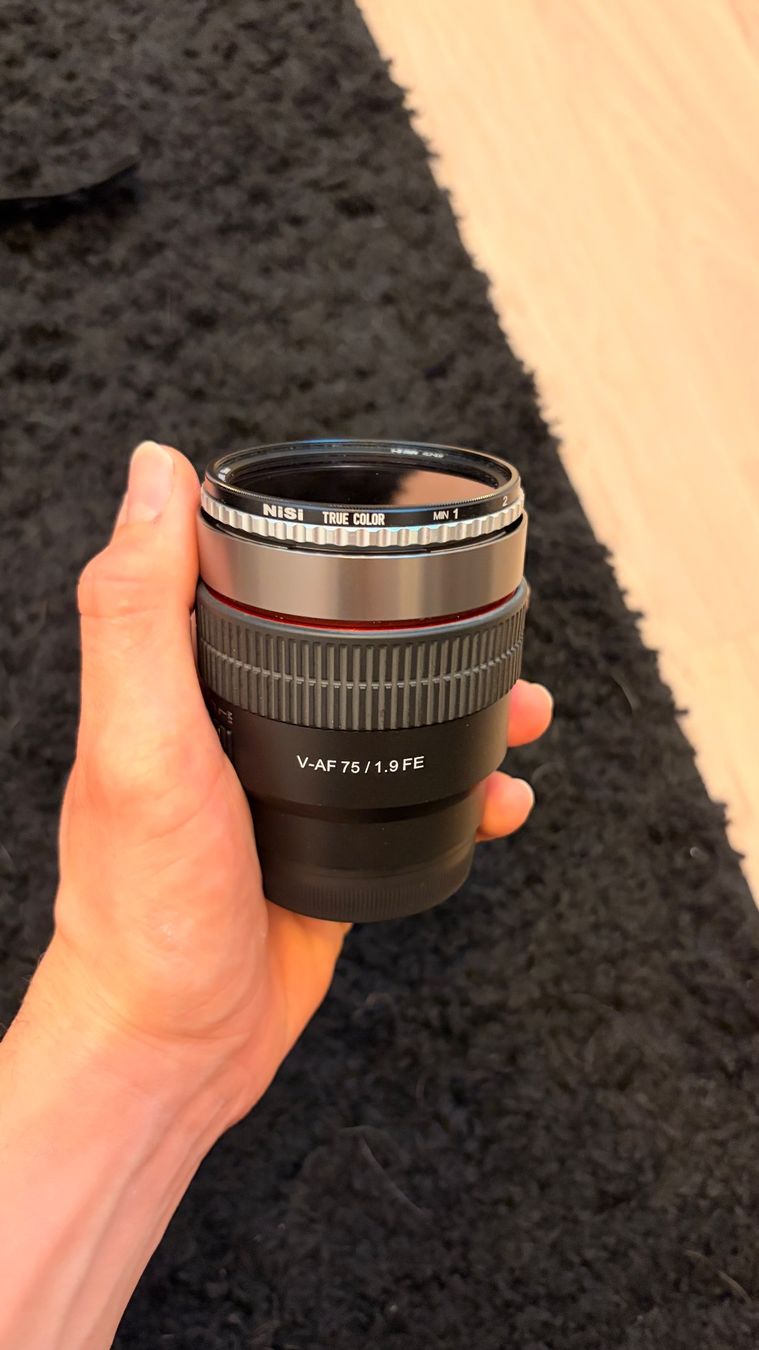 Samyang Obiettivi: Samyang V-AF 75mm T1.9, Sony E – Nuovo (secondo la descrizione) da Bonstetten venduto da ramonmmueller