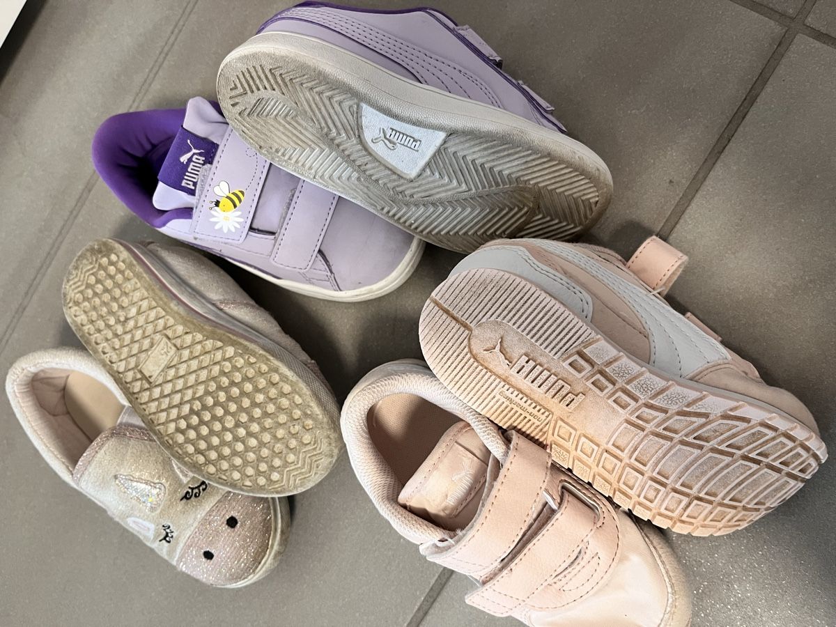 Scarpe per ragazze: Mädchen Sneakers 25, Puma und Cupcake – Usato da Agno venduto da me_me_me 1