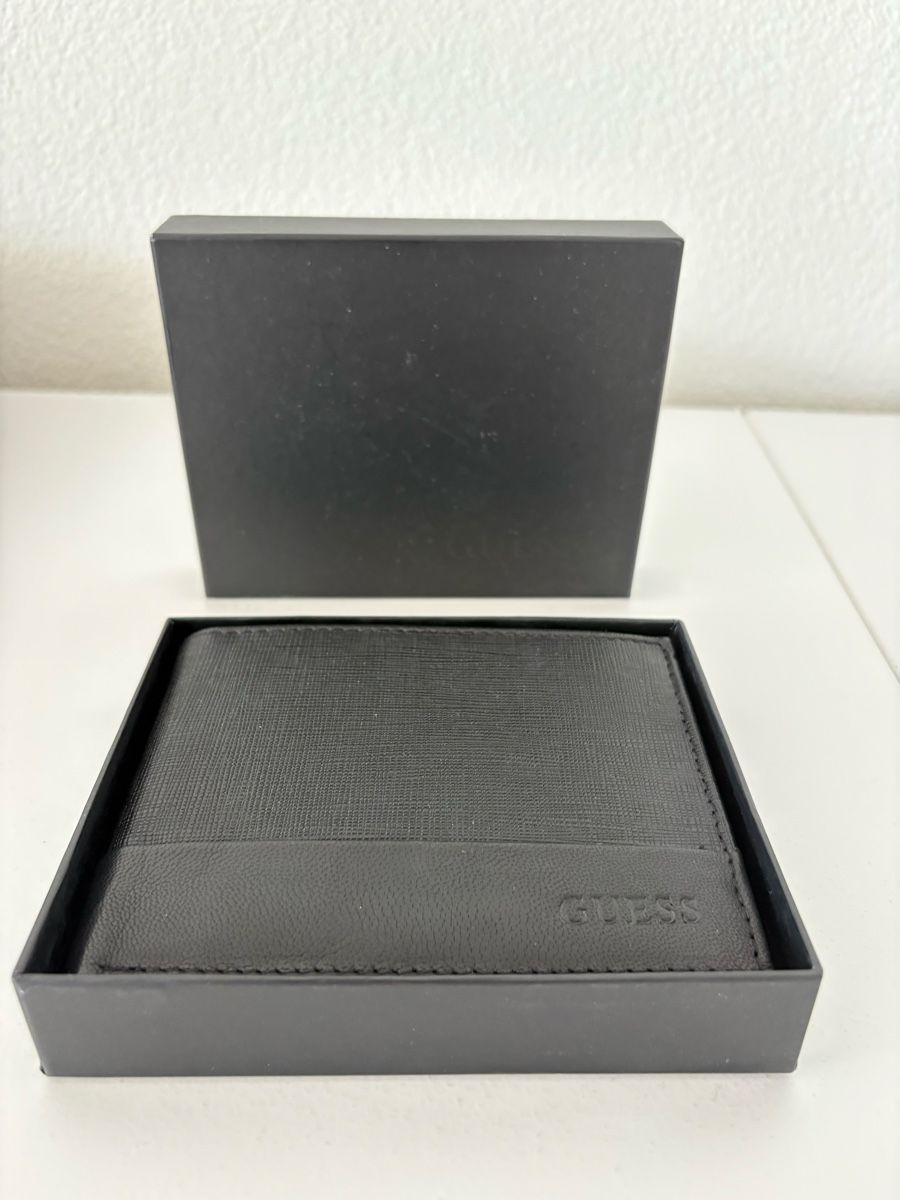 Guess Portafogli: Black Guess Leather Wallet – Usato da Obbürgen venduto da cla_x9h6 4