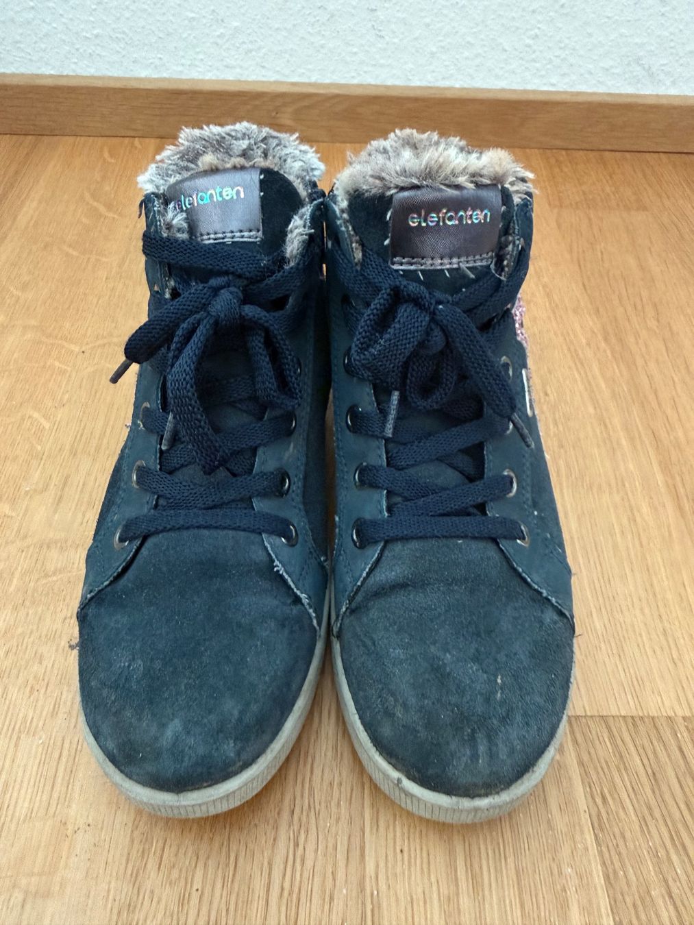 Schuhe für Mädchen: Elefanten Sneakers Gr 34 – Gebraucht aus Hünibach von rotestandem01