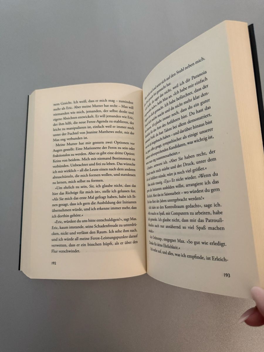 Libri: Die Bestimmung, Veronica Roth, Fours Geschichte – Nuovo (secondo la descrizione) da Spreitenbach venduto da Sesil 2