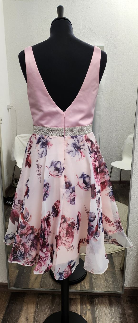 Vestiti: Blumen kleid – Nuovo (secondo la descrizione) da Uster venduto da VMT. 3