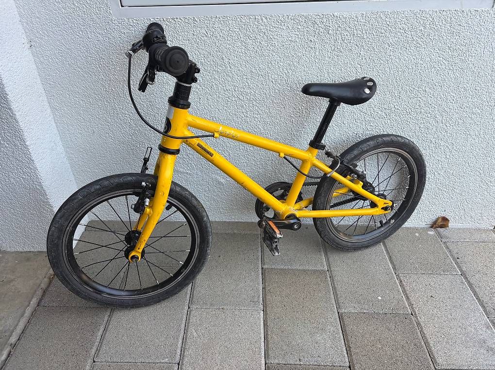 Vélos: Junior 16 Zoll leichtes Kinder Velo – D'occasion à Züberwangen par biene_83