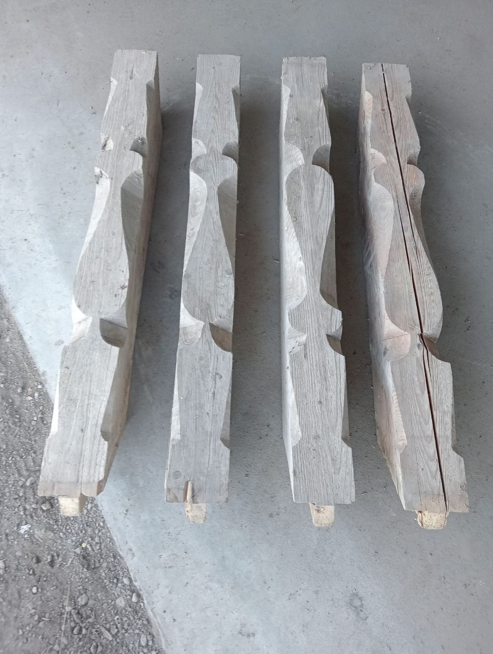 Articoli in legno: Alte Holzbalken – Usato da Menznau venduto da Kerajule 1