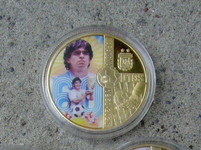 Alle Münzen: MARADONA 5 GEDENKSMÜNZEN MIT CERTIFICATE – Gebraucht aus Schachen b. Reute von Dzestar 3