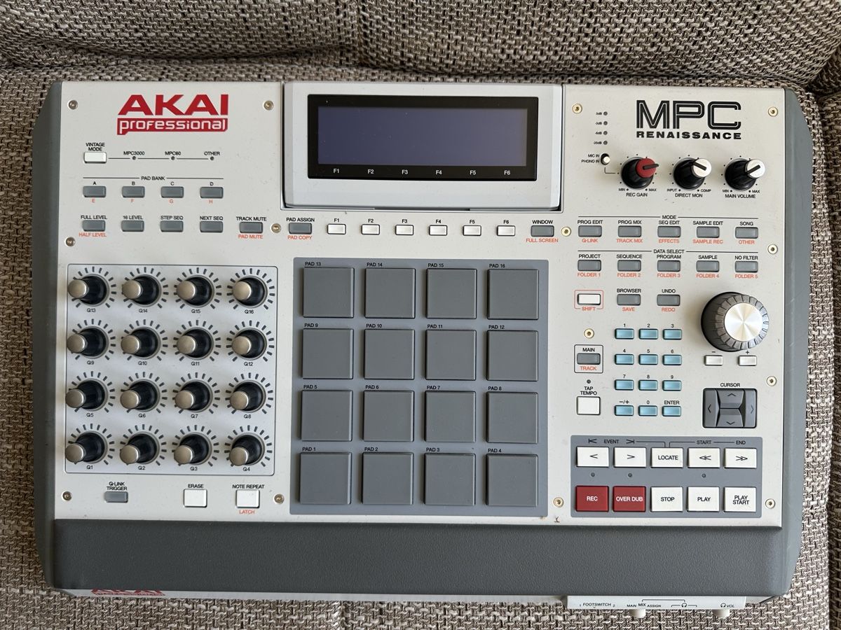 Akai Strumenti musicali: Akai MPC Renaissance – Usato da Schaffhausen venduto da man_n65x