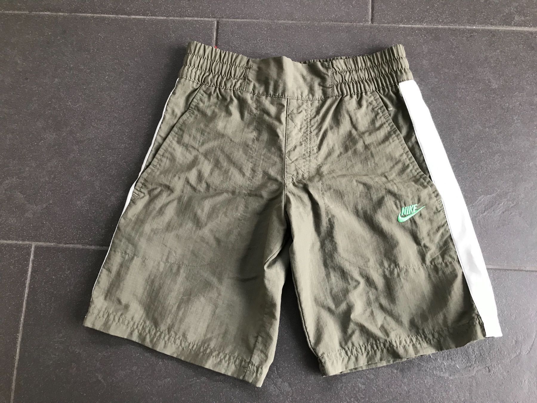 Lotti & Set di vestiti: Kleiderset Kleiderpaket Gr. 116 – Usato da Erlinsbach SO venduto da Elso72 6