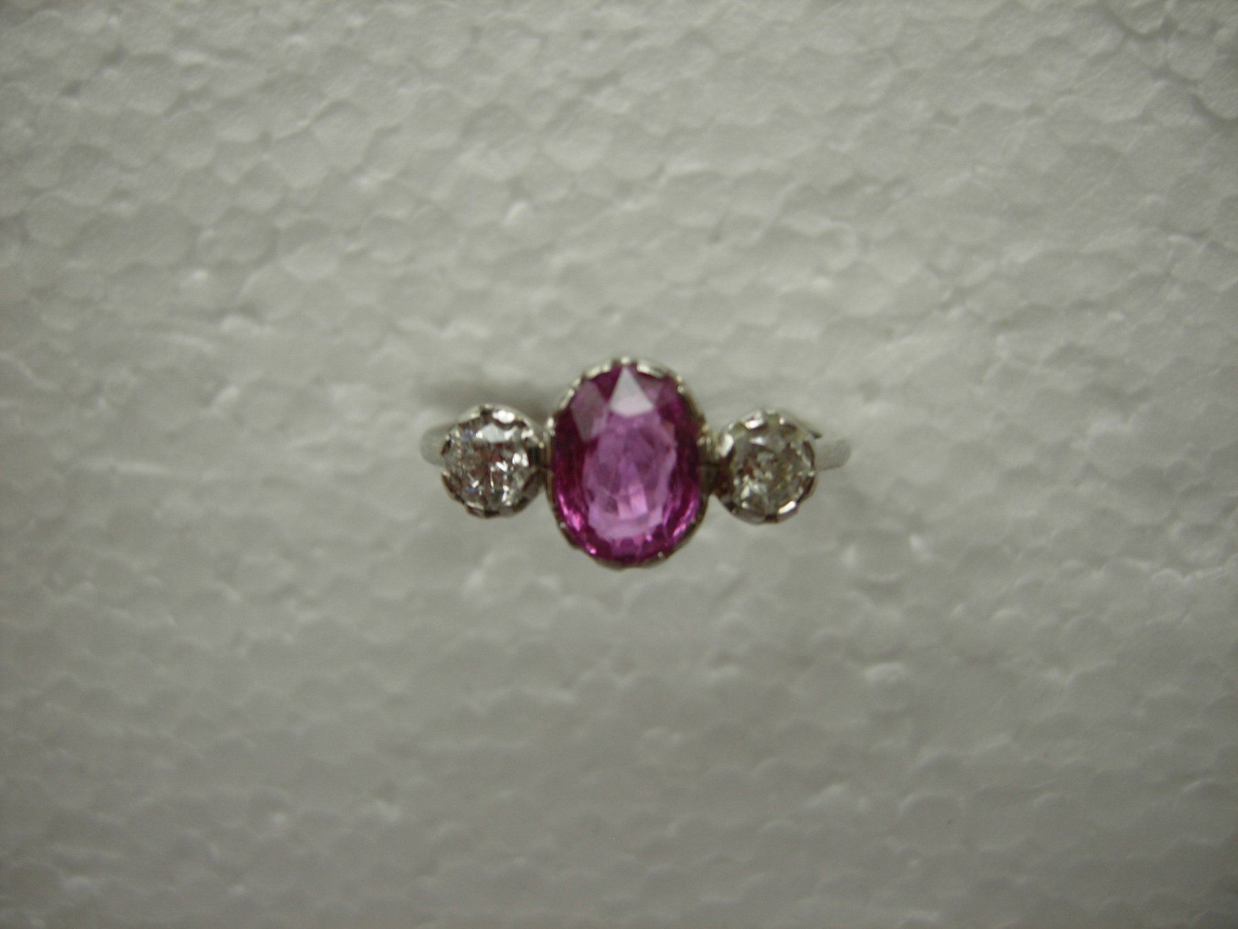 Anelli: Pink-Saphir-Brillant Ring-Platin-Antik – Usato da Luzern venduto da Lucernauno