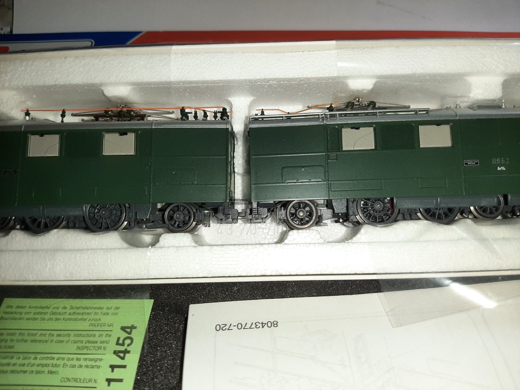 Roco Modellini di ferrovie: ROCO H0: Ref. 43770, SBB Ae 8/14 11852 – Usato da Avully venduto da RIVALIS 1