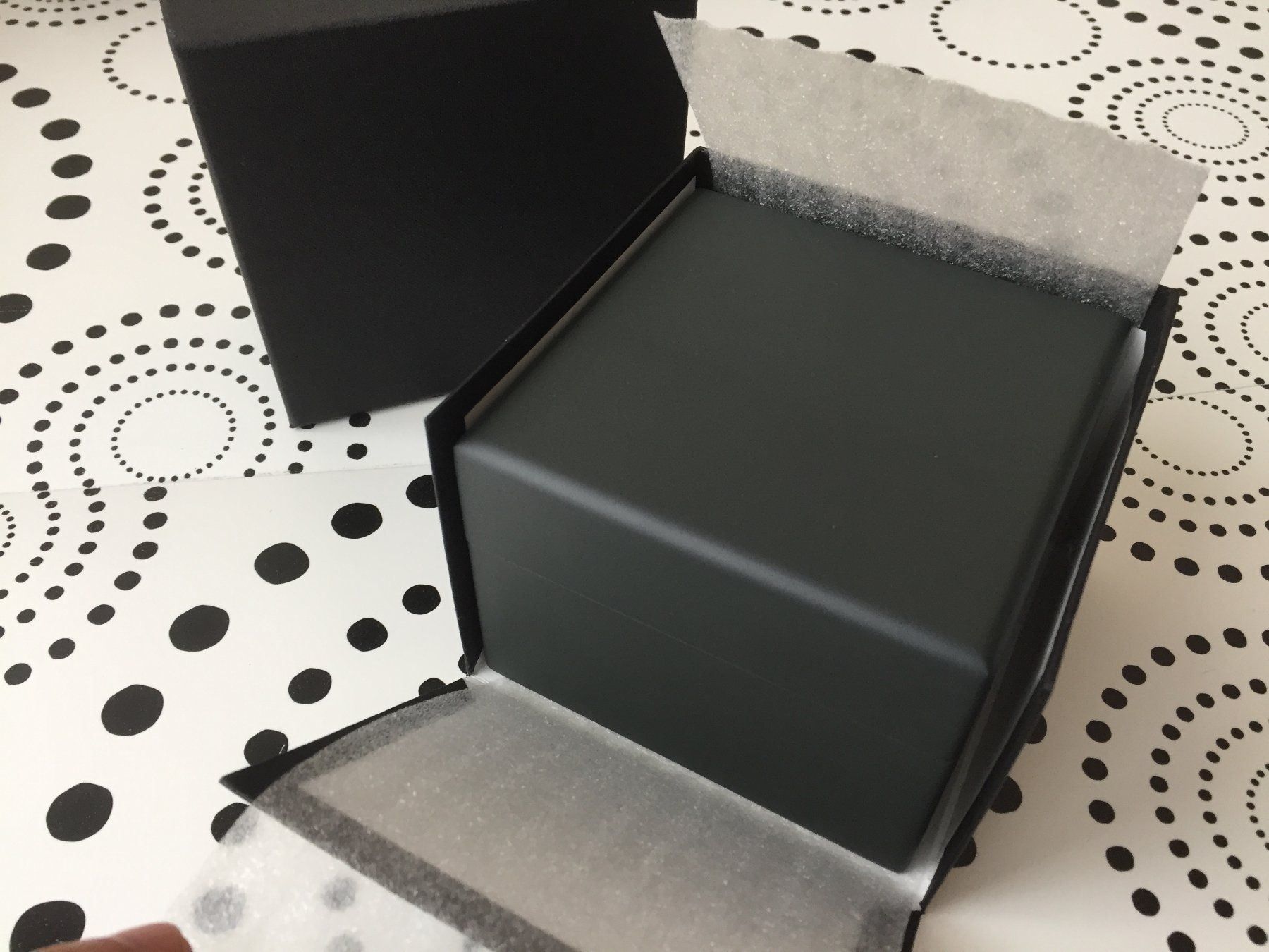 Scatole porta orologi: UHRENBOX ECRIN WATCH CASE NEUTRAL - TOP QUALITY - NEW !!! – Nuovo e nell'imballaggio originale da Epalinges venduto da watchforyou 2