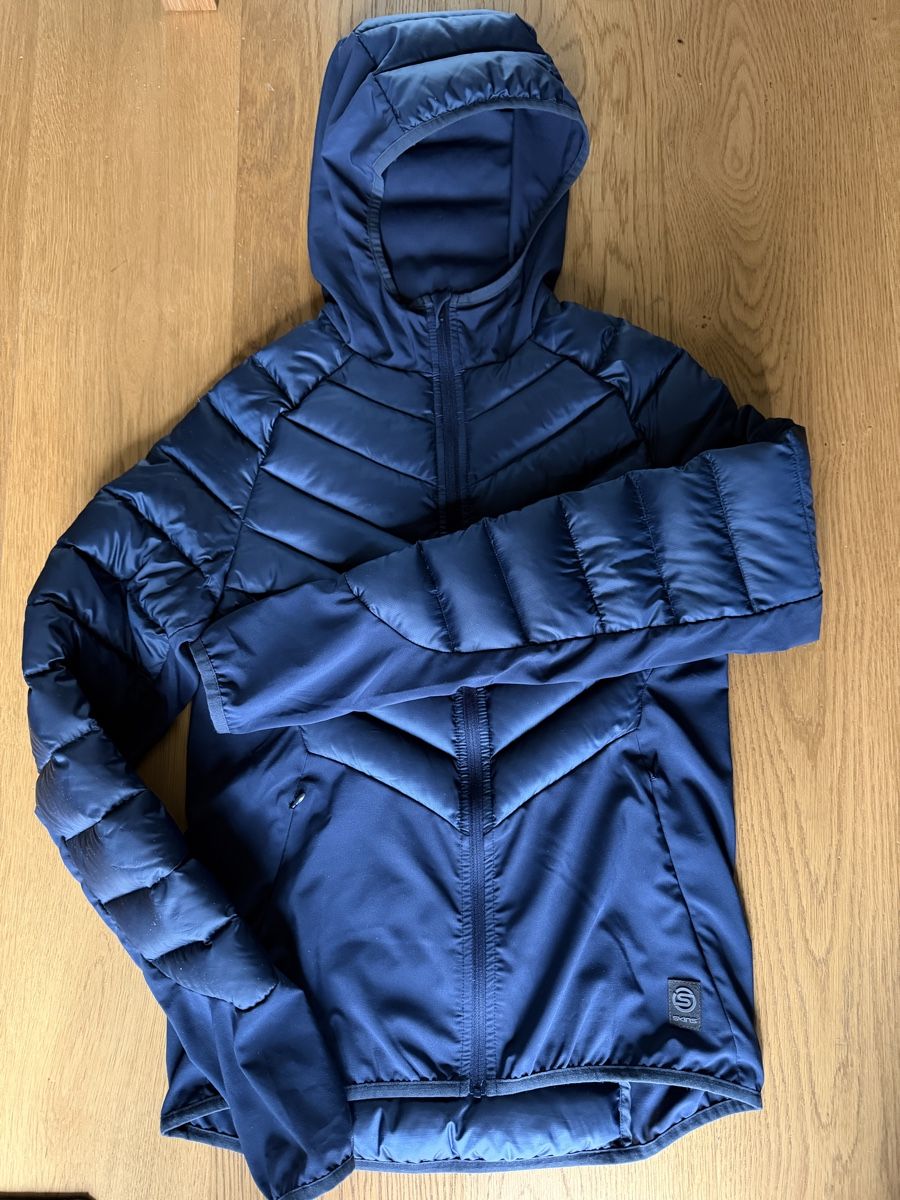 Skins Giacche: Hybrid Hood Jacket Damen – Nuovo (secondo la descrizione) da Gerolfingen venduto da 70coco