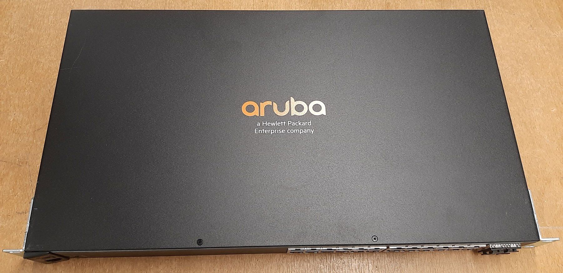 Hewlett Packard Hubs & Switches: switch HPE Aruba 2530-24G J9776A – Gebraucht aus Attalens von Gmsa68