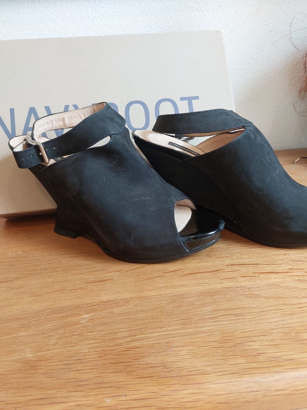 Navyboot Scarpe da donna: Schuhe/Sandalen Navyboot Gr. 38 – Usato da Hausen AG venduto da Emirfinn