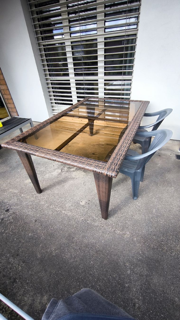 Tables: Balkontisch mit 2 Stühlen – D'occasion à Regensdorf par 99Thomas