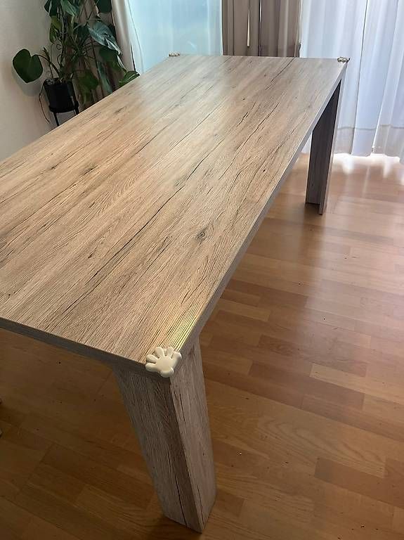 Tables: Conforama table a manger – D'occasion à Peseux par kom_zgb9