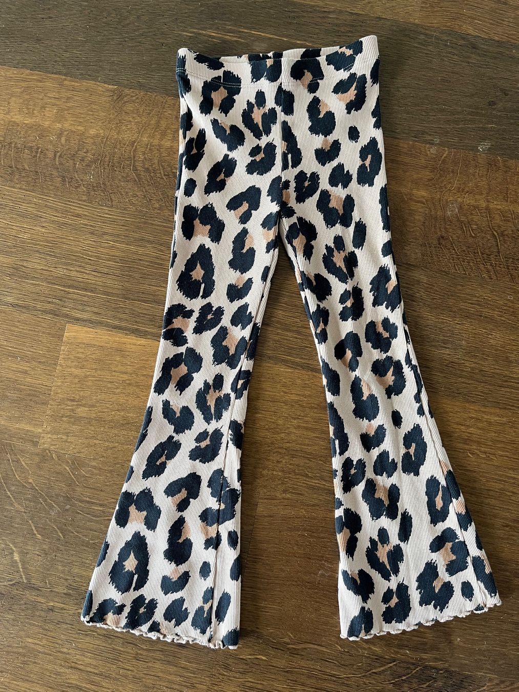 Next Calze & Collant: Leggins mit Leopardenmuster, 5 jährige – Usato da Zürich venduto da tiger22