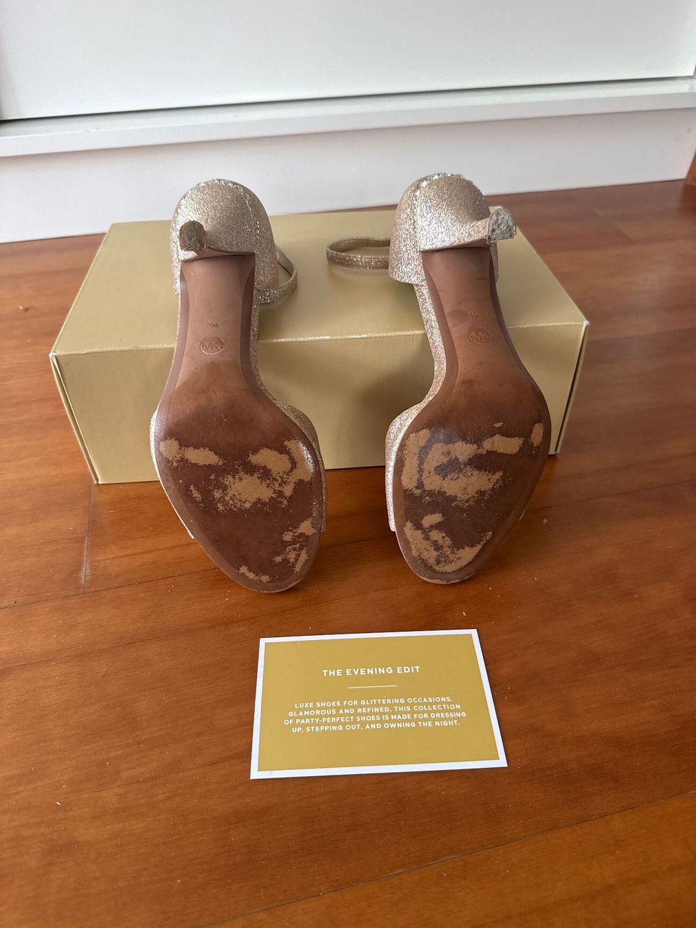 Michael Kors Scarpe da donna: MICHAEL KORS Sandalen Glitzer Gold Grösse 40 – Usato da Thalwil venduto da vernasm 2