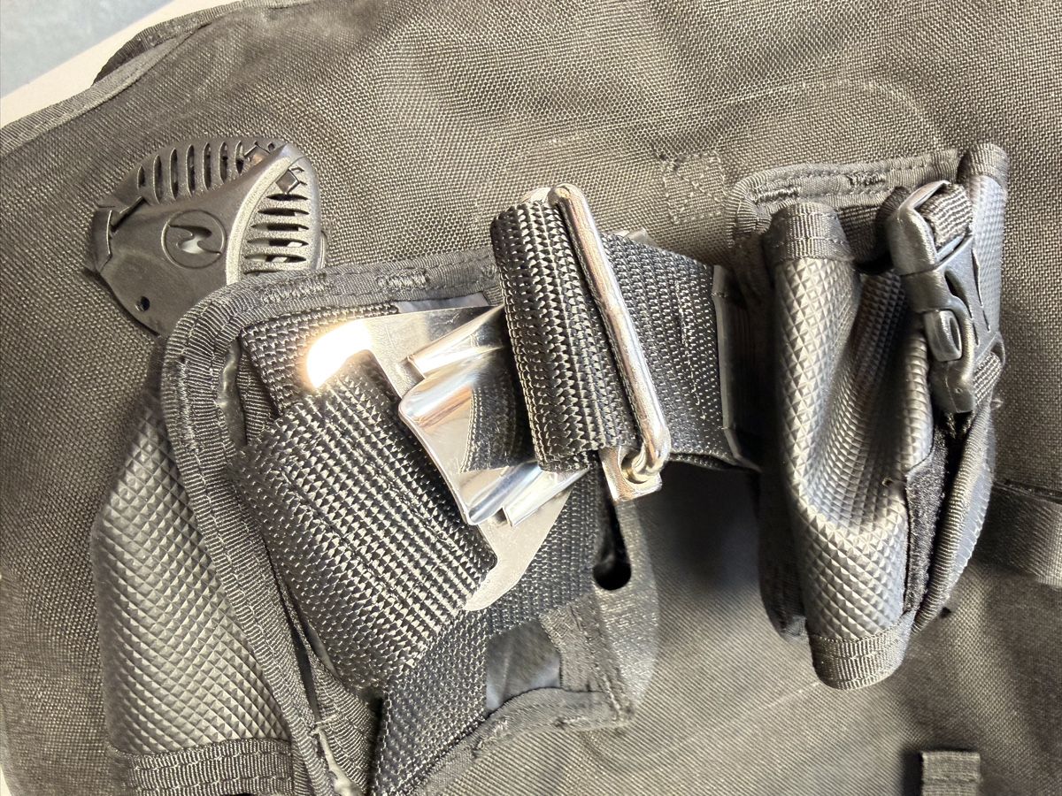 Supporti a parete: Tarierjacket Aqualung Soul i3 – Nuovo e nell'imballaggio originale da Effretikon venduto da Waterworld1 5