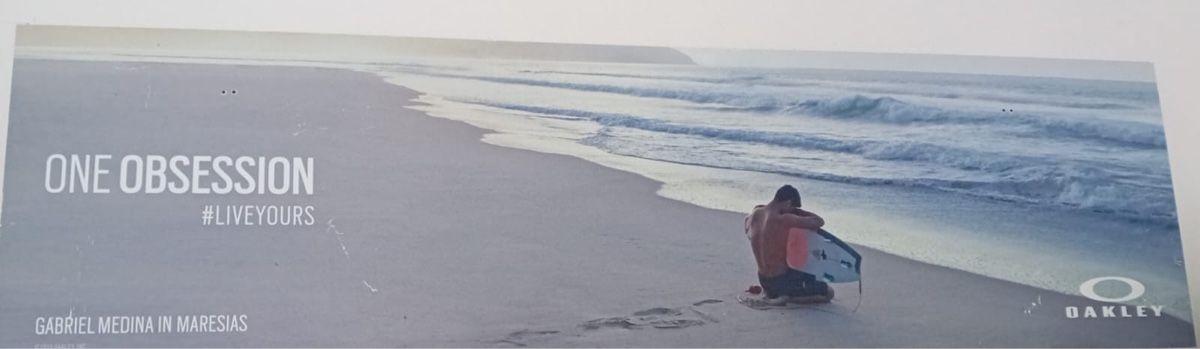 Foto & Immagini: Oakley Gabriel Medina "One Obsession" Laden Werbung Poster – Usato da Zürich venduto da dar_99cv