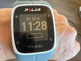 Pulsuhr Polar M400 - selten gebraucht - inkl. Brustgurt + 3