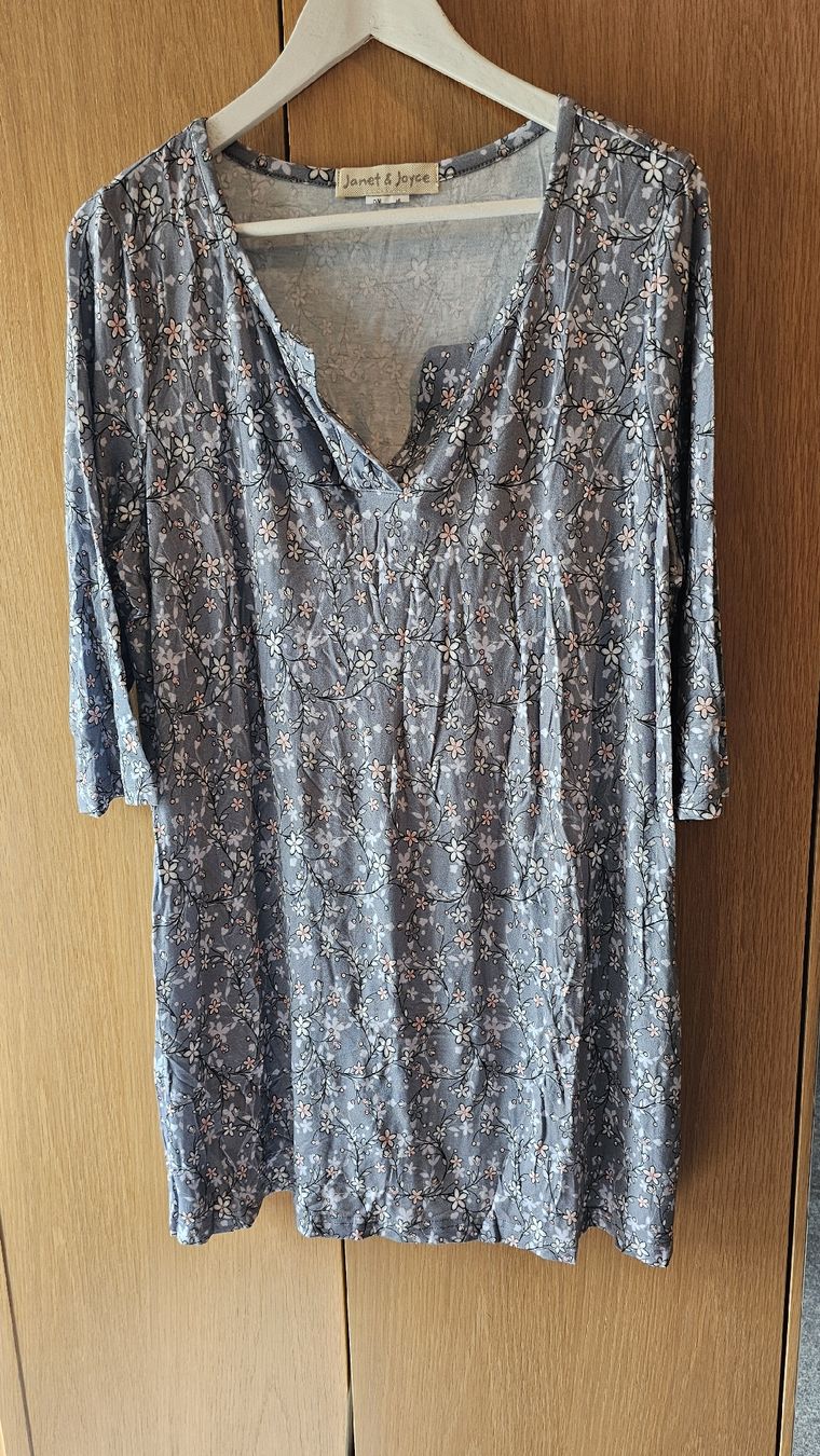 T-shirt: Longshirt, Gr. 46, Janet & Joyce – Usato da Arbon venduto da Flyaway8