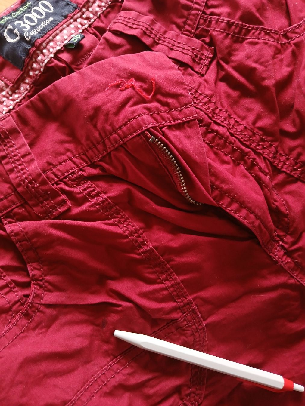 Lotti di vestiti: Hosen Paket 3 Stk gr 38 – Usato da recherswil venduto da papamoll71 2