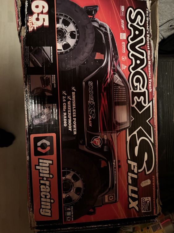 Buggy RC SAVAGE XS FLUX RTR FORD RAPTOR électrique