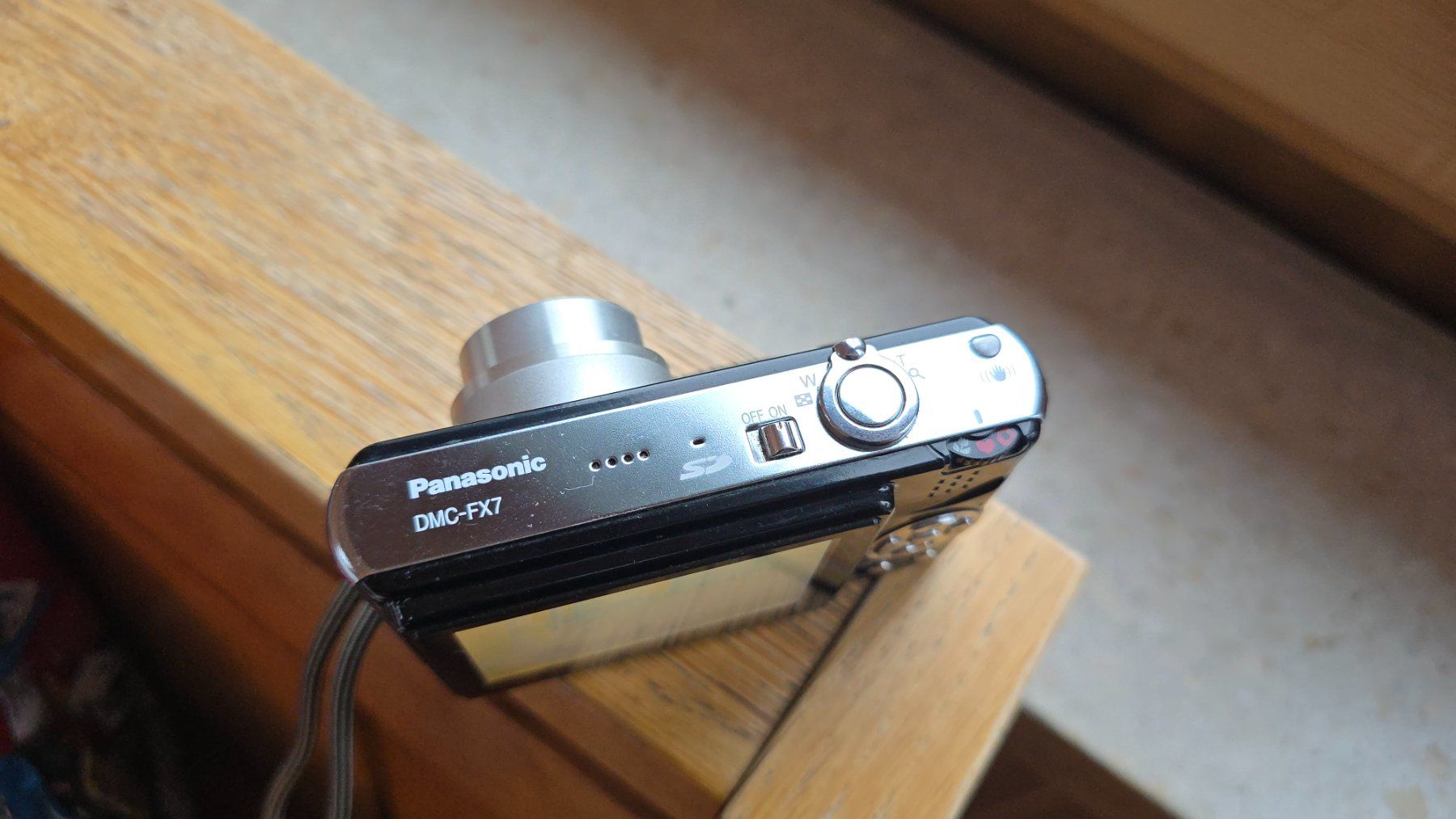 Panasonic Fotocamera: Kamera Panasonic DMC-FX7 – Usato da Wallisellen venduto da theblacksheep 2