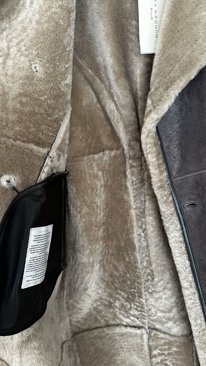 Cappotti: Wunderfell Brown Lambskin Coat, Size 36, new – Nuovo (secondo la descrizione) da Luzern venduto da ida_hv2y 2
