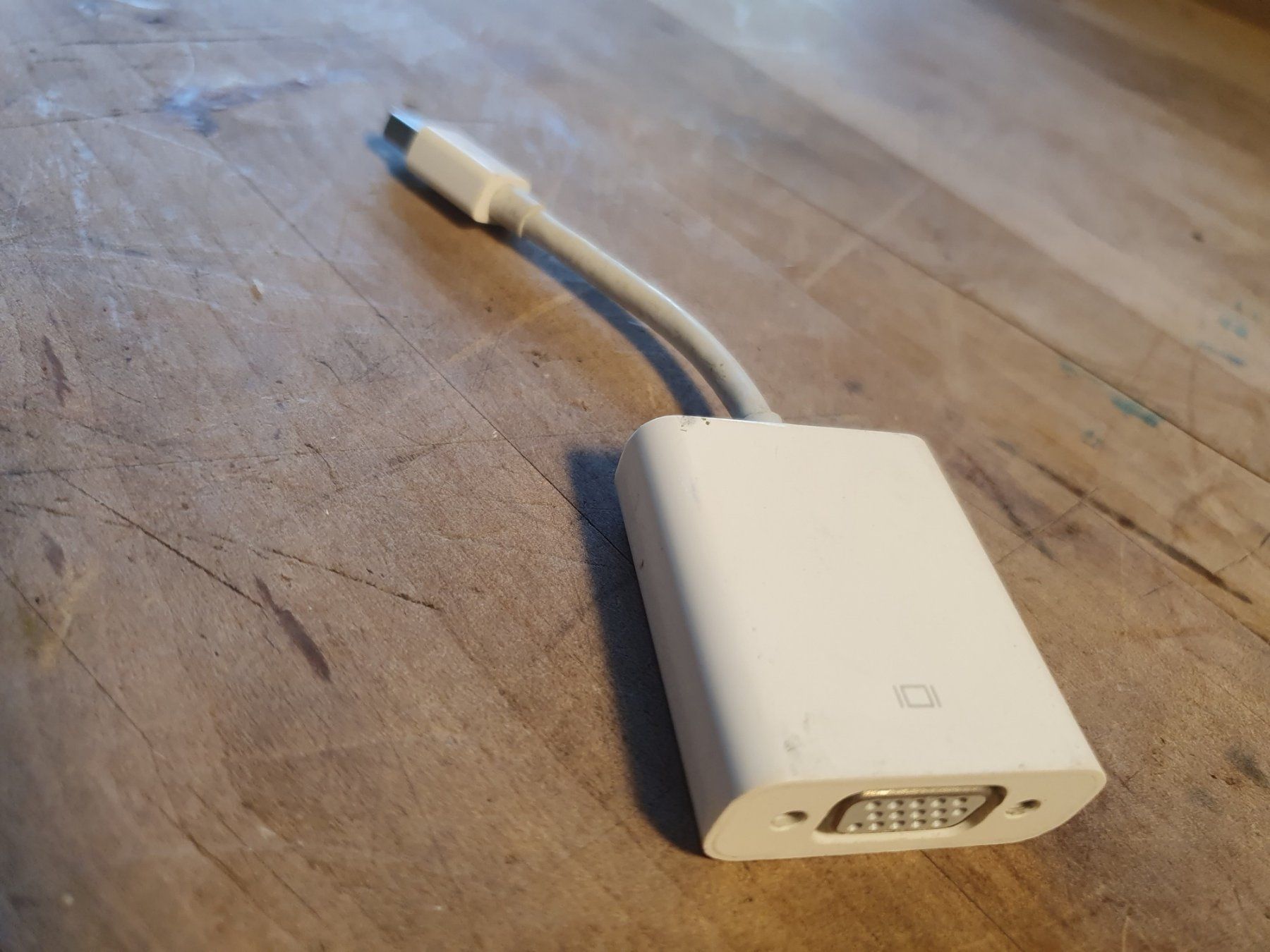 Apple Unità & Adattatore: Apple Mini DisplayPort auf VGA Adapter – Usato da Zürich venduto da loosebone