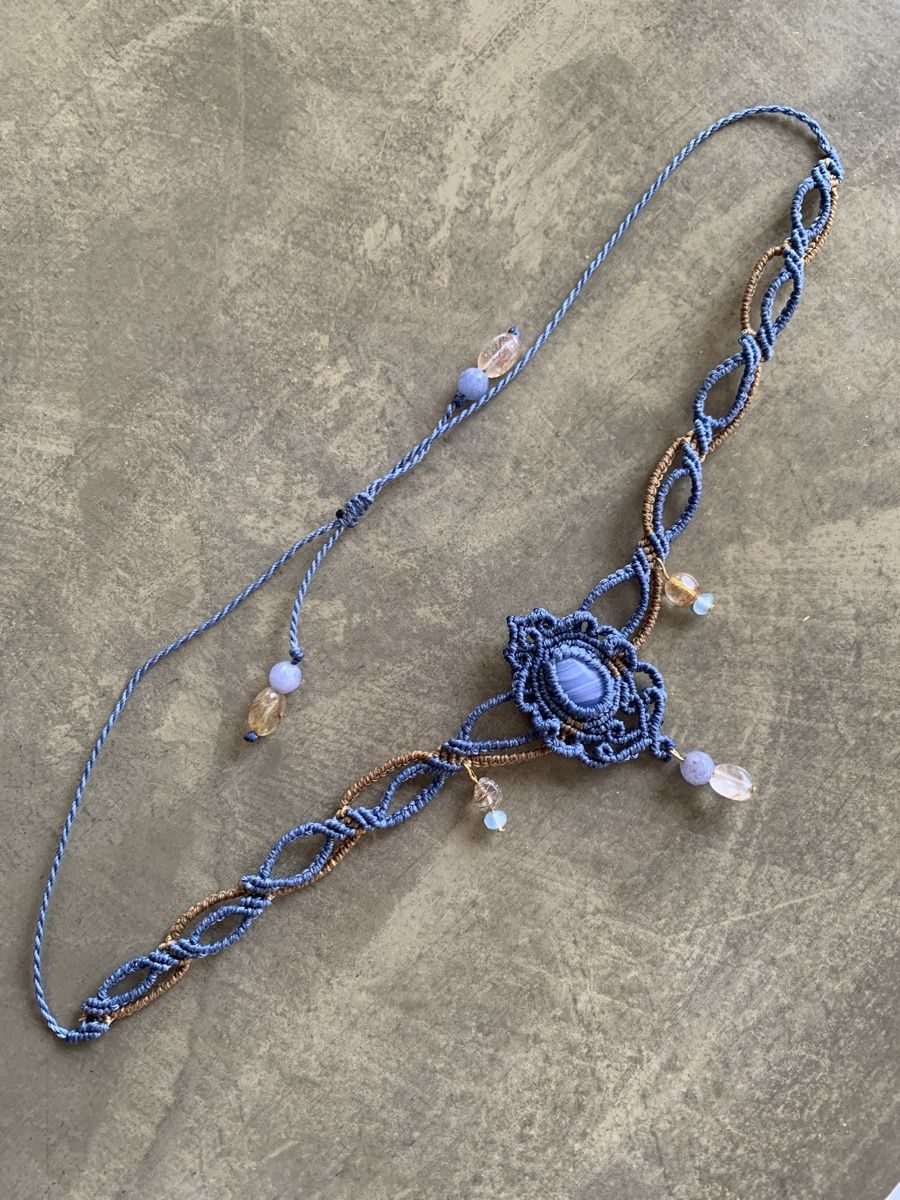 Ketten: Collier artisanal Bohème macramé, agate bleue, quartz rutile – Neu und originalverpackt aus Versoix von val_t6jc 4