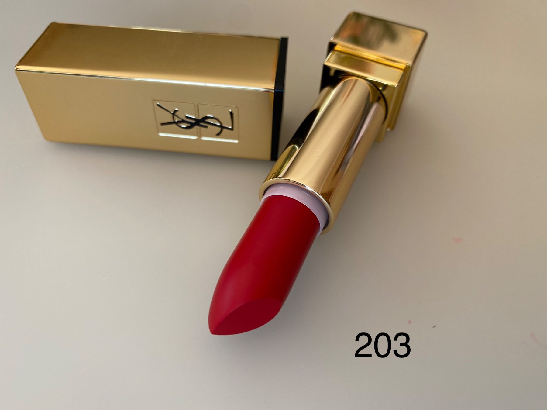 Make-up: YSL rouge à lèvres – Neu und originalverpackt aus Pully von Natala