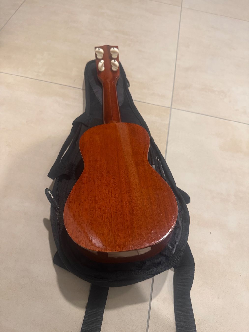 Musikinstrumente: Aria AU-120 Ukulele – Gebraucht aus Zürich von Drex47 2