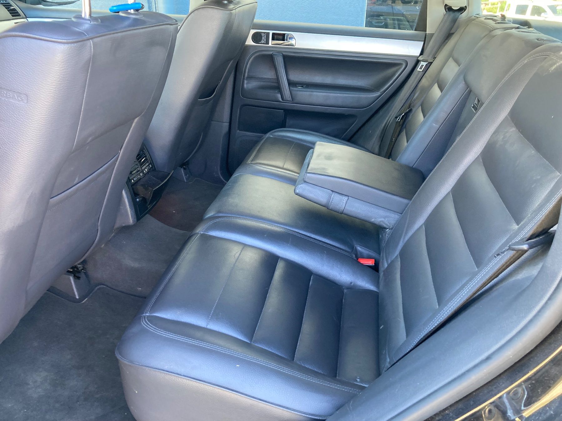 VW Autos: VW Touareg 3.0 TDI – Gebraucht aus Messen von Auktion-85 7