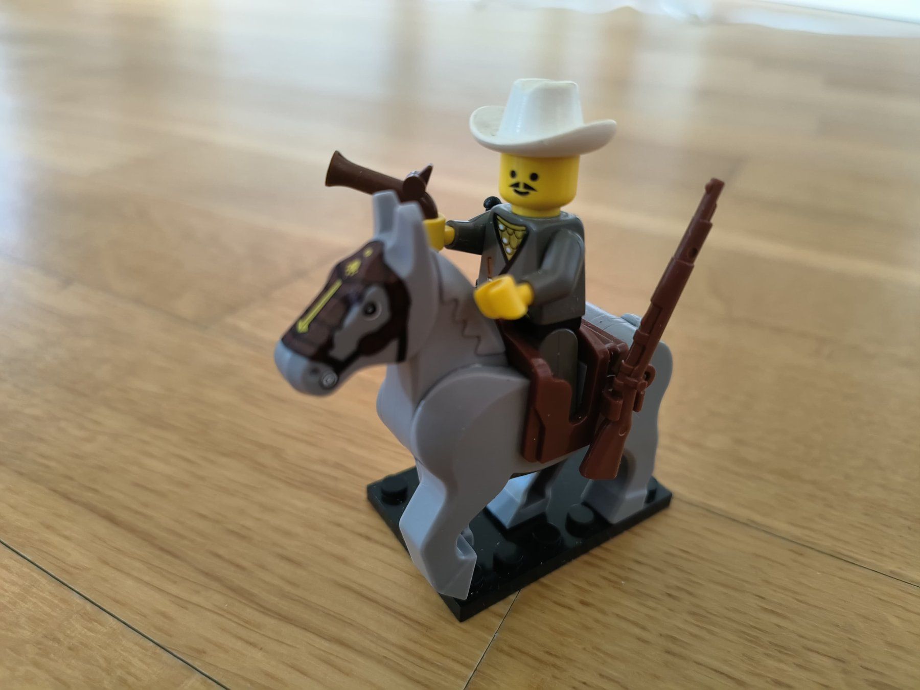 Lego Figurines: Lego Figur cowboy – D'occasion à Gelterkinden par ram_5vkp