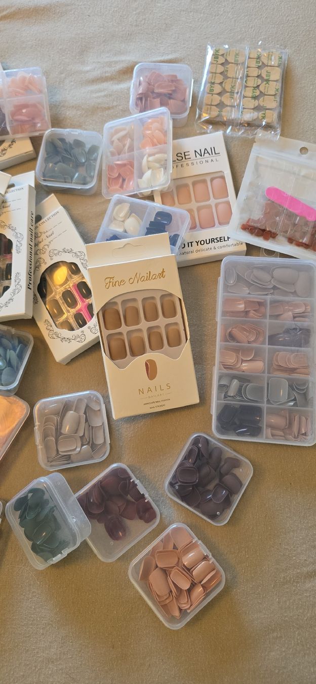 Unghie finte: Künstliche Fingernägel Sets  – Nuovo (secondo la descrizione) da Walde AG venduto da LuuMa 2