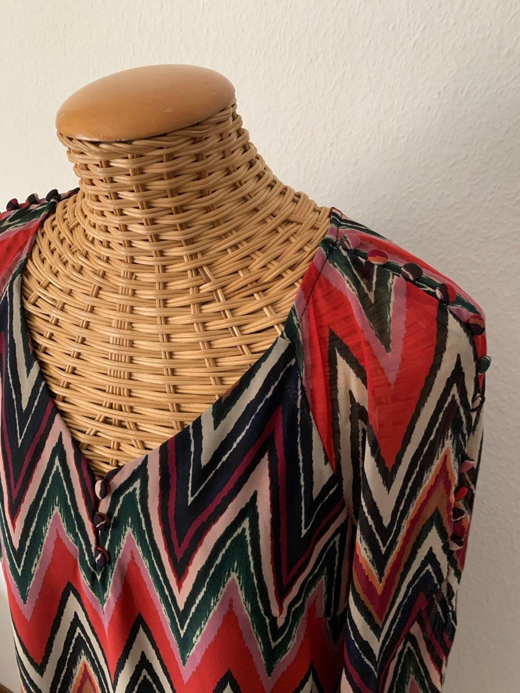 Kleider: TAYLOR - Chiffon Kleid gemustert S – Gebraucht aus Zürich von Diazaio 2