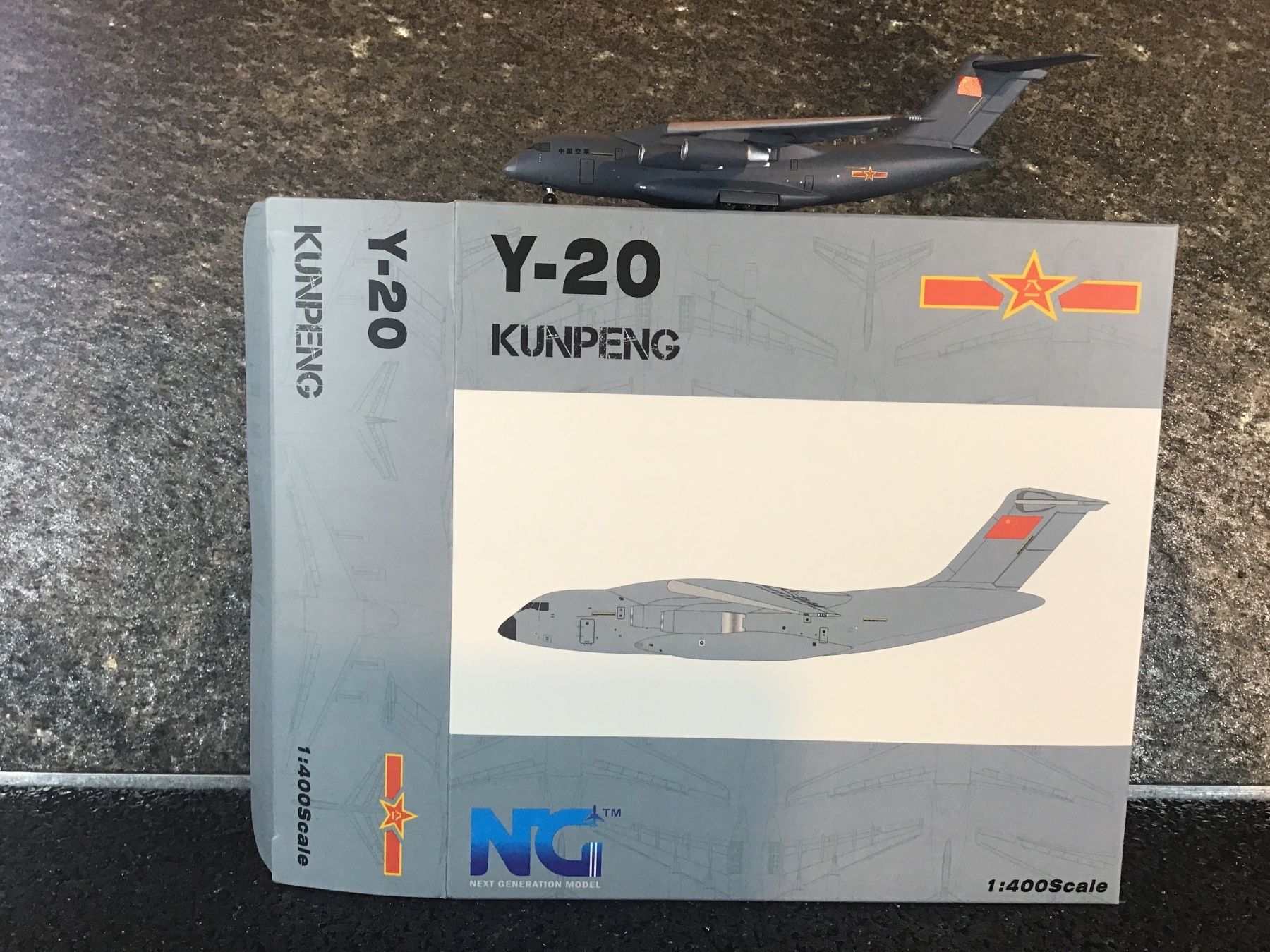 Kit di modellismo & Modellini statici: KUNPENG Y-20 1:400 – Usato da Männedorf venduto da Spezial-Modelle 2
