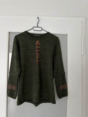 Herbstpullover, grün, Gr.XXL mit Stickerei, top Zustand