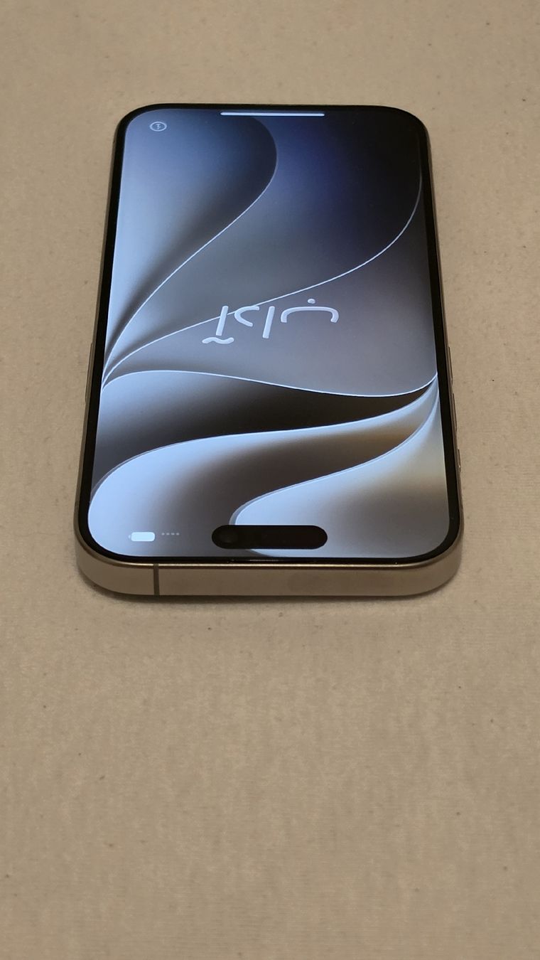 Apple Handys / Smartphones: Apple iPhone 15 Pro 128 GB Natural Titanium – Gebraucht aus Lanzenhäusern von Chandran3 5