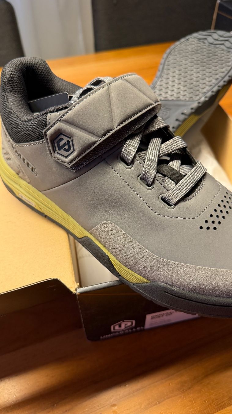 Scarpe da uomo: Unparallel Dust up Schuhe grau – Nuovo e nell'imballaggio originale da Adligenswil venduto da swisstra 2